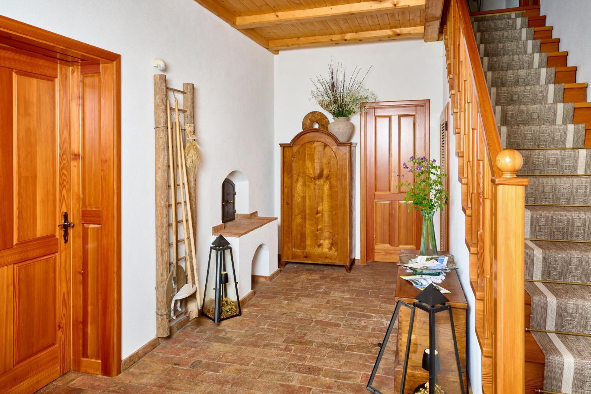 Four-bedroom Bajer * Stari Trg pri Lozu